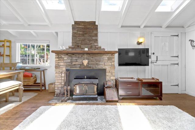 134 El Hermorro, Carmel Valley CA: https://media.crmls.org/mediaz/6392bdcc-c0b9-4c62-a907-c582b6b49644.jpg