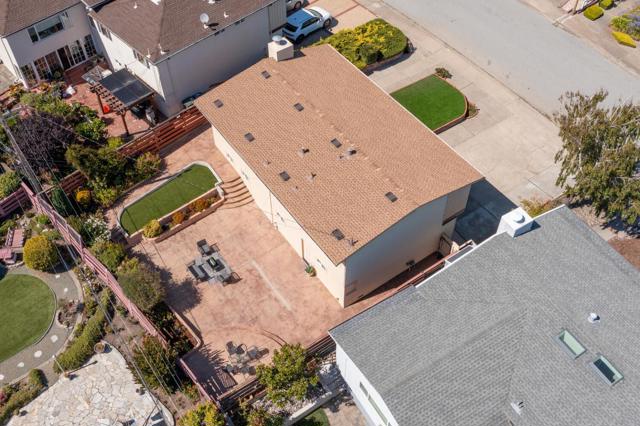 1149 Glenwood Drive, Millbrae CA: https://media.crmls.org/mediaz/6393a26d-174d-49a9-a85e-82e854a224ee.jpg