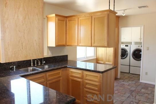 5854 Mott St - photo 9