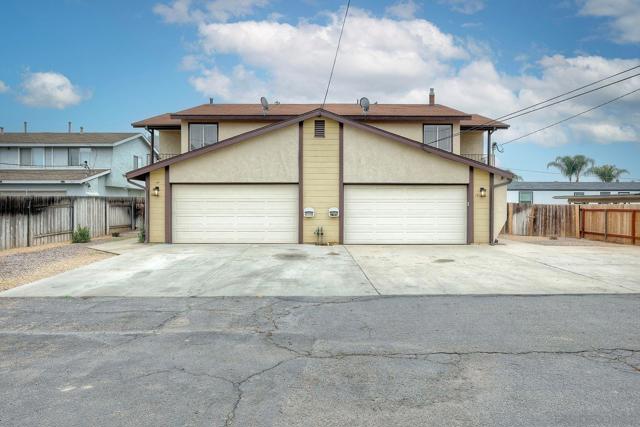 1415 17 Flag Ln, El Cajon CA: https://media.crmls.org/mediaz/63953473-f33e-48d5-a6a2-074276b8ecdf.jpg