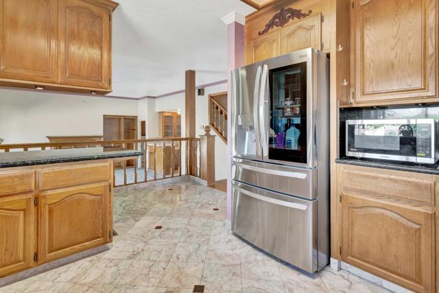 270 Rio Vista Drive, King City CA: https://media.crmls.org/mediaz/63953b3b-aff1-456c-9799-2672d65287d1.jpg
