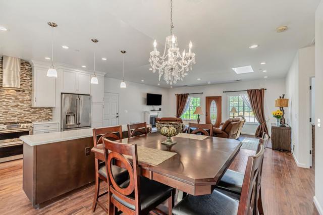 28837 Underwood Road,  CA: https://media.crmls.org/mediaz/63956793-d39b-4039-b763-5cde26ccd926.jpg