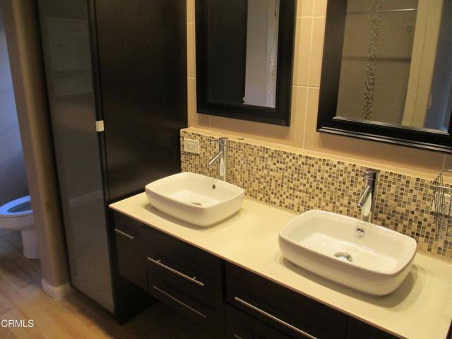 14473 Hurricane Lane, Helendale CA: https://media.crmls.org/mediaz/6395b4bd-b778-43b0-926f-4e48ff505c05.jpg