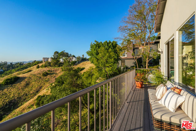 Image 9 of 46 For 628 Etta Street