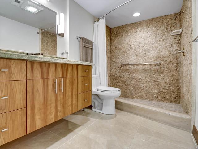197 W Via Lola #6, Palm Springs, CA 92262