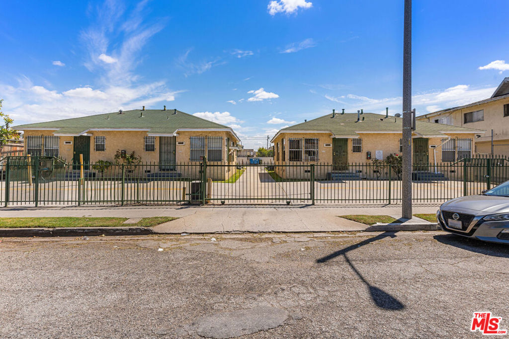 Multifamily at 1000 N Sloan Avenue