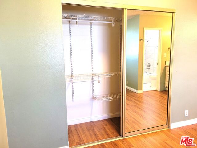 2501 W Redondo Beach Boulevard, Gardena CA: https://media.crmls.org/mediaz/63985431-f5e6-40d5-91d9-99fd851f7819.jpg