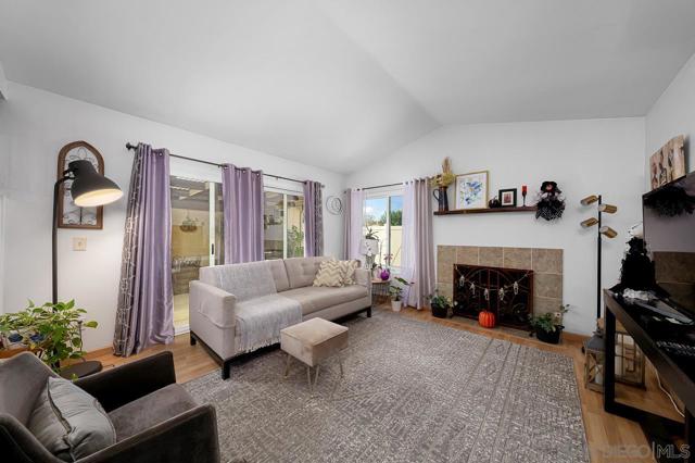 10366 Rochelle Ave, Santee, California 92071, 3 Bedrooms Bedrooms, ,2 BathroomsBathrooms,Single Family Residence,For Sale,Rochelle Ave,250041076SD