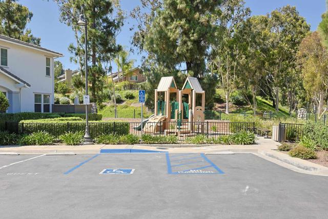 Detail Gallery Image 13 of 48 For 14125 Brent Wilsey Pl #1,  San Diego,  CA 92128 - 2 Beds | 2 Baths