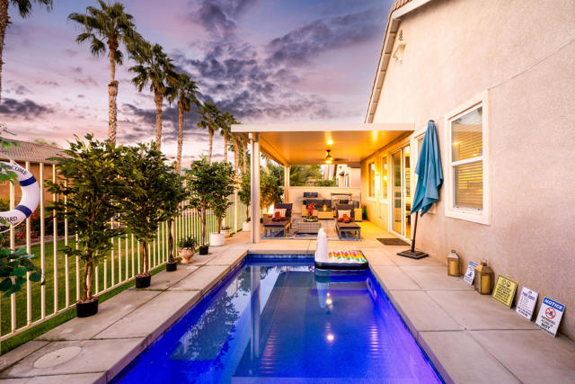 49527 Wayne Street, Indio CA: https://media.crmls.org/mediaz/639a2716-8b0d-459f-8013-9234b2bbc98d.jpg