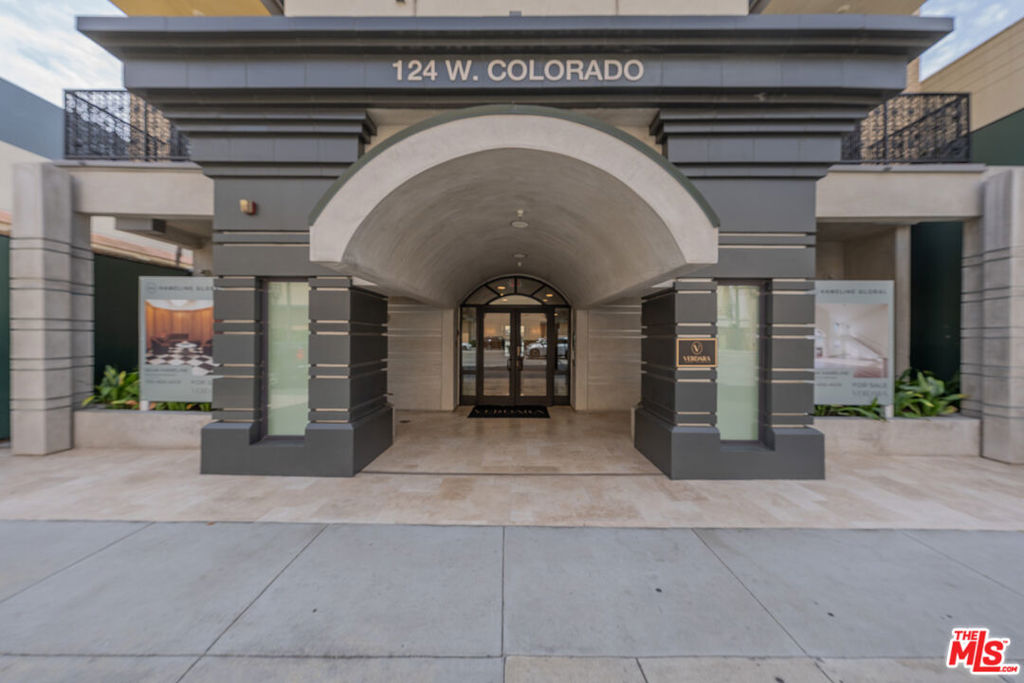 124 W Colorado #105