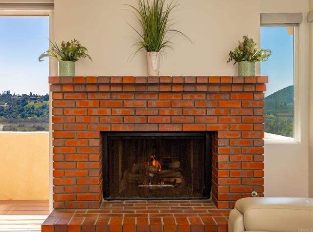 Detail Gallery Image 12 of 66 For 631 Concerto Glen, Escondido,  CA 92025 - 3 Beds | 2/1 Baths