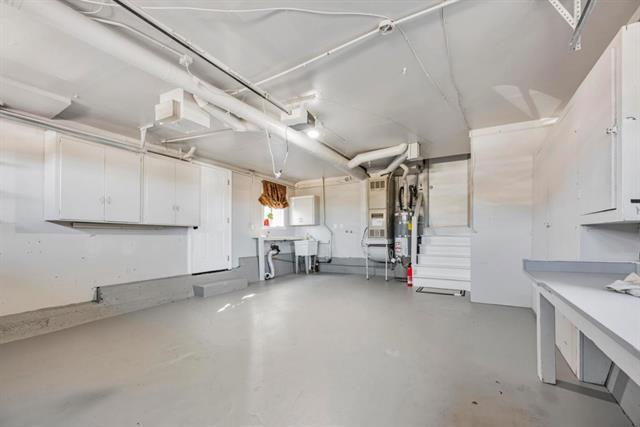 20 Queen Anne Court, Millbrae CA: https://media.crmls.org/mediaz/639beb3d-8e8d-4353-bd7b-efa16d861adc.jpg