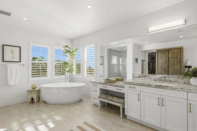 870 Hymettus Avenue, Encinitas CA: https://media.crmls.org/mediaz/639c6fcb-df49-42c8-aaef-22c324c33d9c.jpg