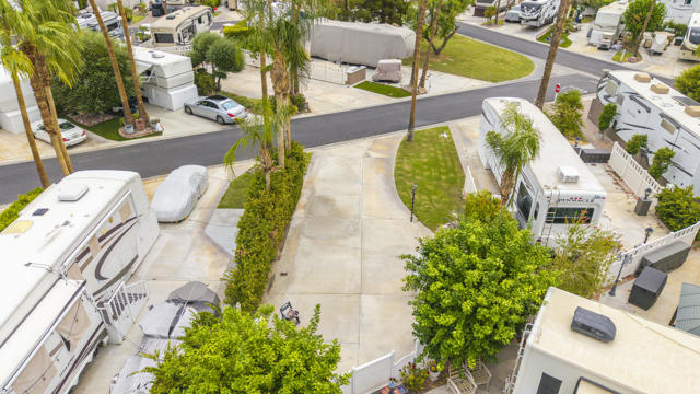 69411 Ramon Road, Cathedral City CA: https://media.crmls.org/mediaz/639c9f4f-0610-45f1-ab05-2ad72c2e3d96.jpg