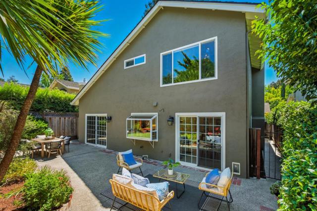 213 Yarborough Lane, Redwood City CA: https://media.crmls.org/mediaz/639cddc8-8345-4530-b003-1d8f5f13b38e.jpg