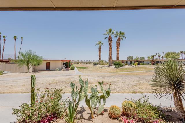 Detail Gallery Image 10 of 36 For 3196 Club Circle E #8,  Borrego Springs,  CA 92004 - 2 Beds | 1 Baths