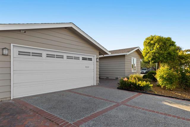 626 Harvester Drive, Foster City CA: https://media.crmls.org/mediaz/639e9fe9-36a6-4e0a-a9f6-a676a0bc4fa7.jpg