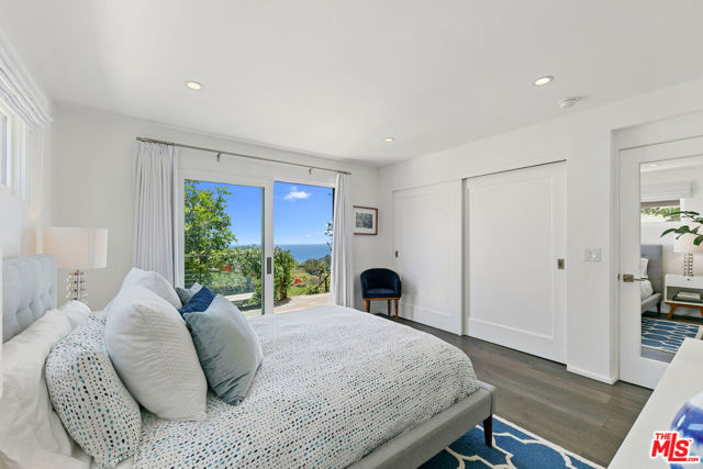 27450 Calicut Road, Malibu CA: https://media.crmls.org/mediaz/639f0c4f-e82a-4808-b448-08c56b532456.jpg
