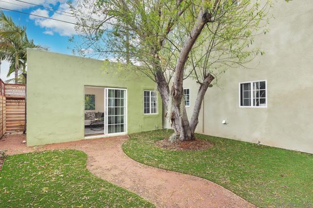 4605 4607 Terrace Dr, San Diego CA: https://media.crmls.org/mediaz/639f4e80-f807-4a81-956a-eb994d42507d.jpg
