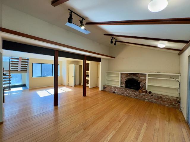 46 Morse Lane, Redwood City CA: https://media.crmls.org/mediaz/639f8370-11a6-4630-917a-4d8e70497cf7.jpg