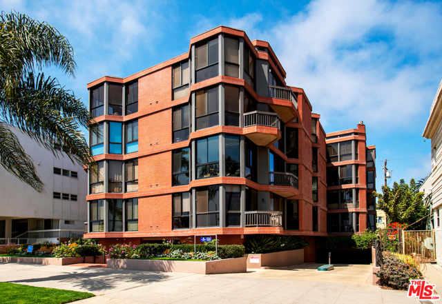 1033 Ocean Avenue 302 Santa Monica, California Prestigious Ocean Avenue property in Prime Santa Monica Location.Welcome to the ultimate beach paradise.Enter through formal double doors to this exceptional property:2 BD/2 BA in approx. 1,700 SF.Abundant natural sunlight beaming throughout the property.Captivating ocean views from living rm&master bedrm.Sophisticated property features open,spacious floor plan w/tall windows &high ceilings.Inviting living room is generous in size flowing into open elegant dining area,an entertainer's dream.Gourmet kitchen w/granite counters & eat-in kitchen. Stone flooring throughout.Large,private master suite bathed in natural light w/exquisite ocean views,huge walk-in closet.Master bath w/double marble vanity.Spacious ensuite 2nd bedroom filled w/natural sunlight.Inside laundry.Bldg. w/controlled access.Gated garage,two SXS parking spaces.Close proximity to fine Santa Monica amenities-Palisades Park,nearby beach access,upscale boutiques/dining along Ocean Ave.,Montana Ave,3rd St. Promenade,SM Place.