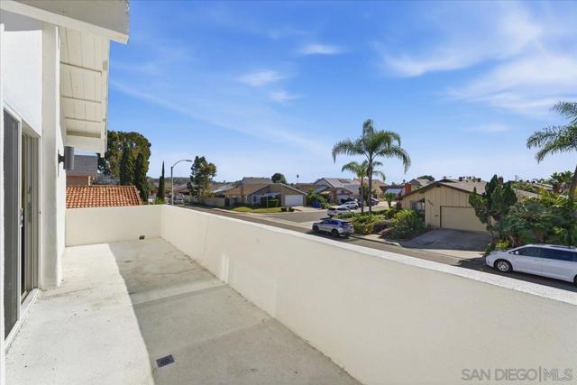 8686 Perseus Rd, San Diego CA: https://media.crmls.org/mediaz/63a0791a-3d70-4892-91a8-0e892e169481.jpg
