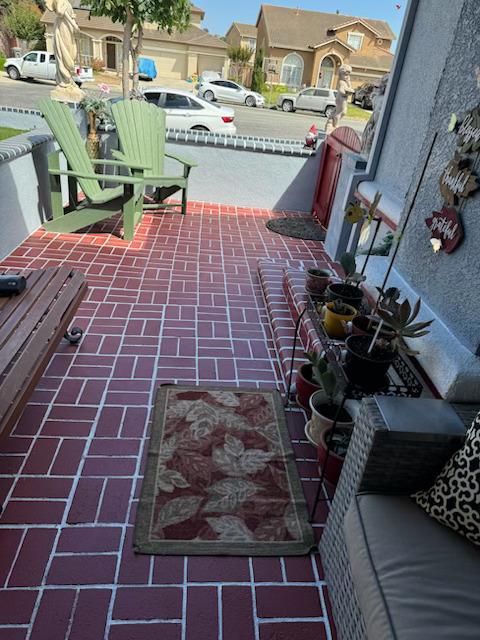 15 Twain Circle, Salinas CA: https://media.crmls.org/mediaz/63a08979-6750-4e76-851c-bb7b7bbc54e7.jpg