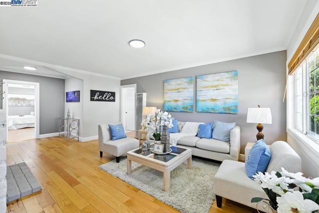 825 Billings Blvd, San Leandro CA: https://media.crmls.org/mediaz/63a15f4d-c07a-4c9a-b90f-fd97f22b4120.jpg