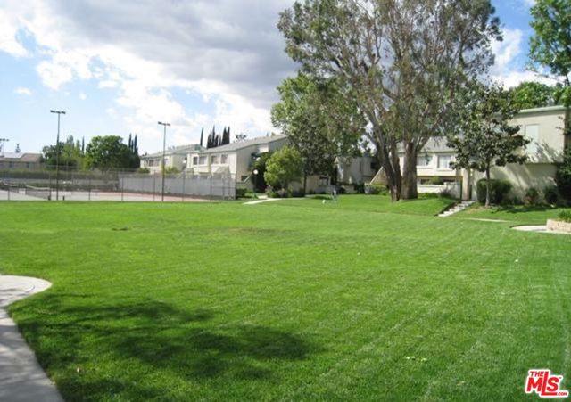 18524 Mayall Street, Northridge CA: https://media.crmls.org/mediaz/63a176bd-6983-4876-b9f6-420771525c8f.jpg