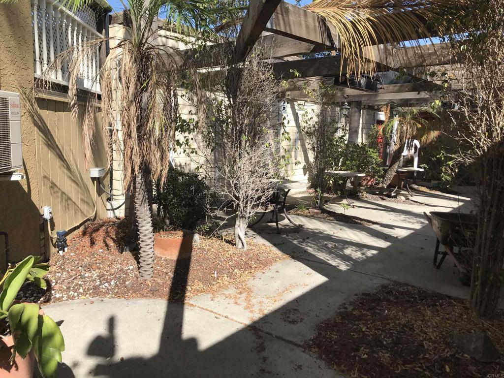 823 Grand Avenue - photo 2