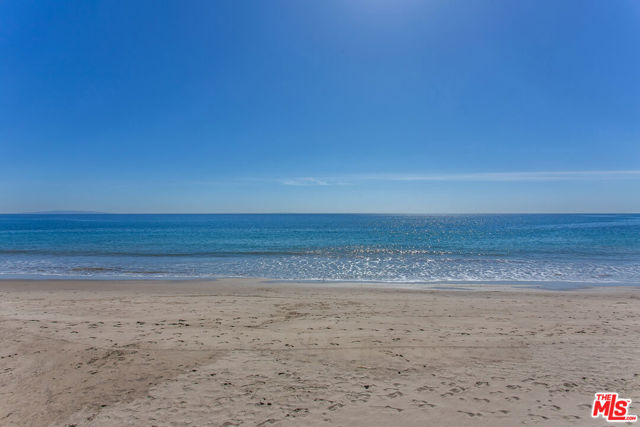 22548 PACIFIC COAST Highway, Malibu CA: https://media.crmls.org/mediaz/63a32b5a-8c59-487e-8b8c-edcd7d006252.jpg