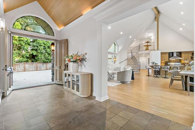 136 Finger Avenue, Redwood City CA: https://media.crmls.org/mediaz/63a367a5-a05c-4d4e-a6c3-642012f14bba.jpg