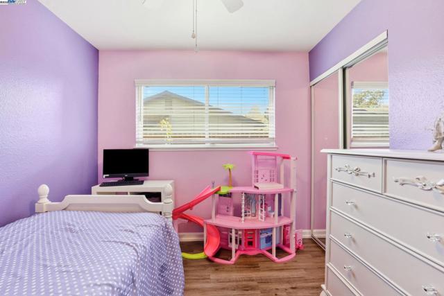 Image 29 of 33 For 9436 Bravo Way