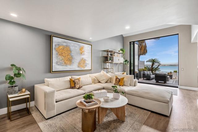 59 Tunapuna Ln, Coronado CA: https://media.crmls.org/mediaz/63a49254-2500-4be8-b3b6-6a2608de90f9.jpg