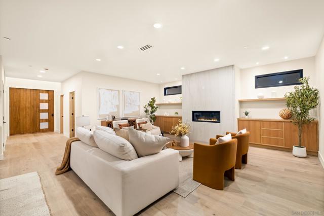 1531 33 Lieta St, San Diego CA: https://media.crmls.org/mediaz/63a58431-1f2c-480b-aba0-0aae0f4f0be7.jpg