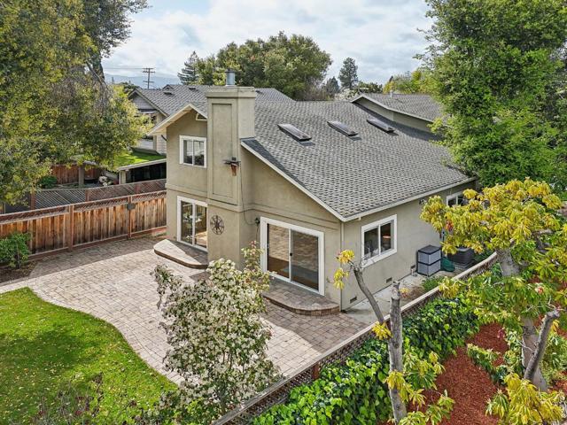 731 Calderon Avenue, Mountain View CA: https://media.crmls.org/mediaz/63a5e2cd-3f2c-40fd-a41e-62dff50c9fdd.jpg