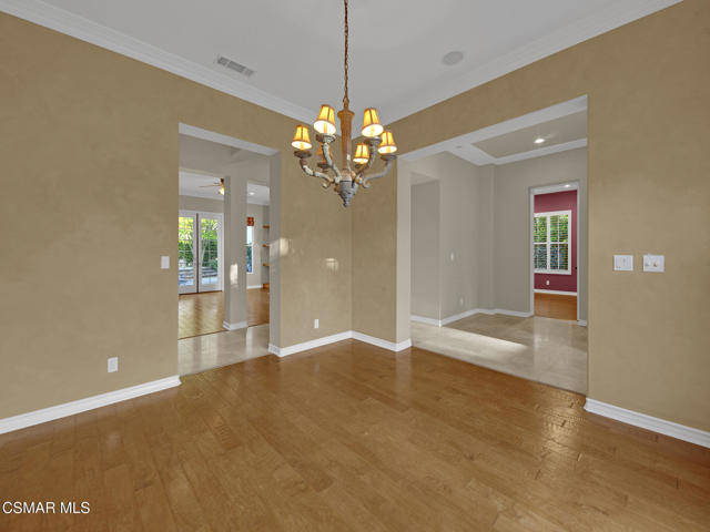 1048 Via Adorna, Newbury Park CA: https://media.crmls.org/mediaz/63a69bb5-2bdf-4680-9cef-6a0648c302c5.jpg