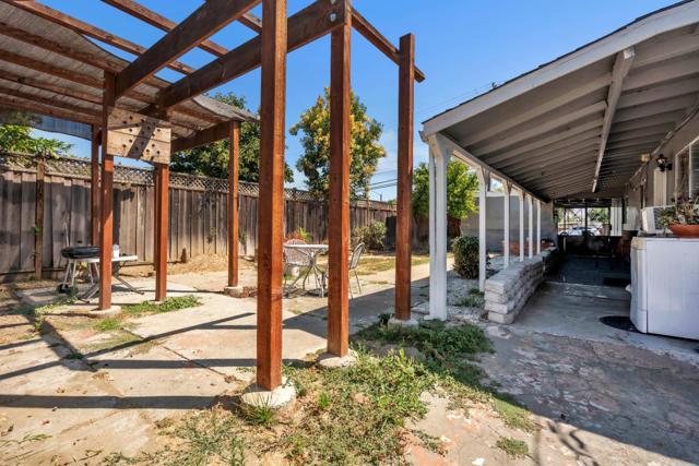 2523 Senter Road, San Jose CA: https://media.crmls.org/mediaz/63a6af97-e1d2-4535-ac85-8a44a12fc881.jpg