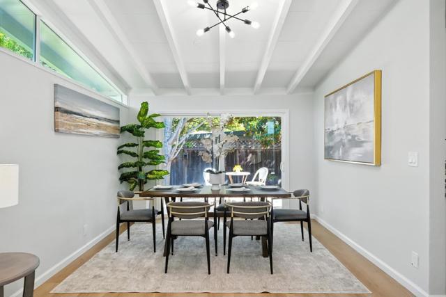 821 E Meadow Drive, Palo Alto CA: https://media.crmls.org/mediaz/63a6ce00-ac96-4120-8b13-586e71499b66.jpg