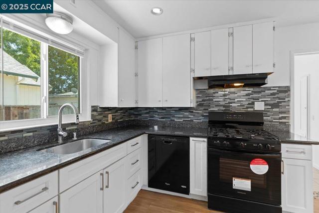 613 W 13th, Antioch CA: https://media.crmls.org/mediaz/63a7305d-f6b7-4e1a-886b-560da4bea032.jpg