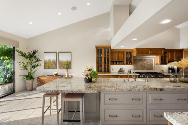 55197 Southern, La Quinta CA: https://media.crmls.org/mediaz/63a760f0-fc60-4f2f-8582-f379cb9236c0.jpg
