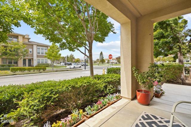3004 Moonlight Park Avenue, Oxnard CA: https://media.crmls.org/mediaz/63a7b158-2c85-415a-8583-801f3809f3a0.jpg