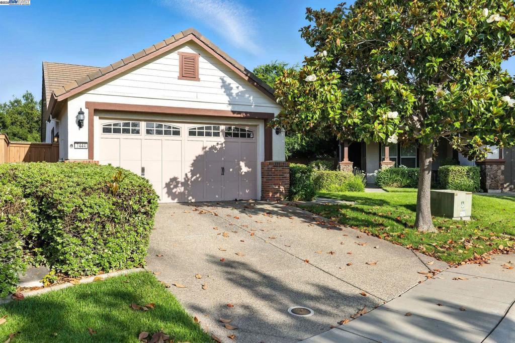7444 Abbey Circle