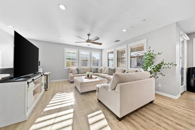 Detail Gallery Image 8 of 27 For 1148 Calle Obsidiana #3,  Chula Vista,  CA 91913 - 3 Beds | 2 Baths