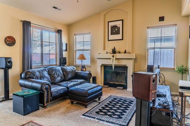 223 Apple Avenue, Greenfield CA: https://media.crmls.org/mediaz/63a9e199-0792-4f24-86bd-2efd4a6d7bf0.jpg