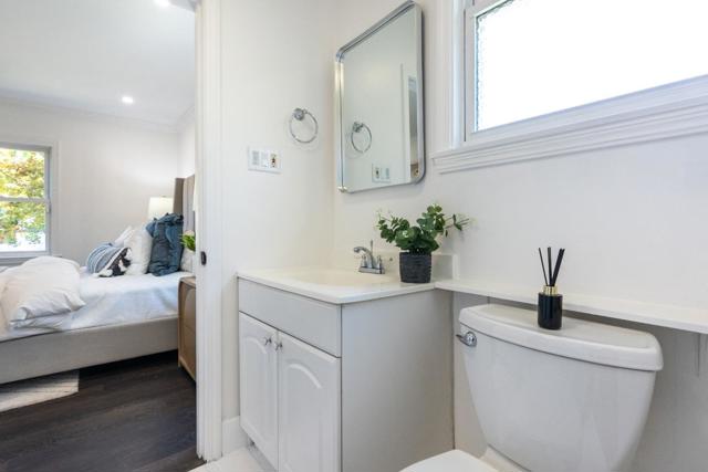 2653 Brewster Avenue, Redwood City CA: https://media.crmls.org/mediaz/63aa2627-d575-49b6-9ca4-9fcfdc8b3935.jpg