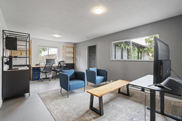 43002 Arroyo Seco Road, Soledad CA: https://media.crmls.org/mediaz/63ac0920-a4f1-4a6f-9318-cf3c725646f2.jpg