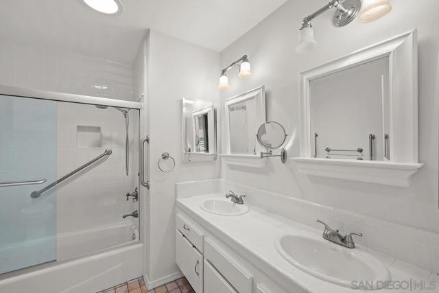 Image 16 of 34 For 9833 Rimpark Way