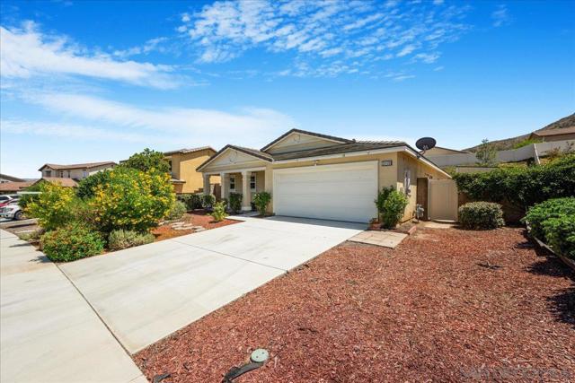 33129 Big Range Dr, Winchester CA: https://media.crmls.org/mediaz/63acdf3c-2789-4f73-85dc-91ab65d71a2f.jpg